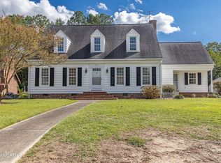 612 Tanglewood Ln, Goldsboro, NC 27534
