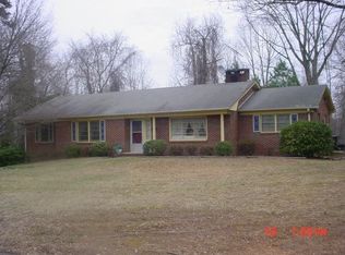 138 Shore St, Elkin, NC 28621