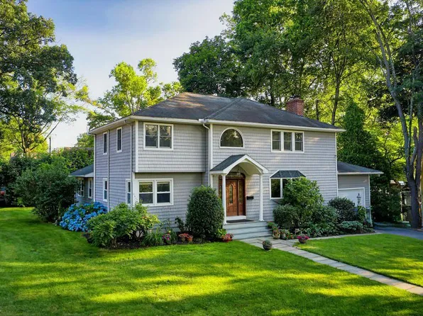 39 Wood Avenue, Ardsley, NY 10502