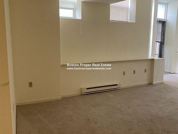 195 Park Dr. #B Boston - Kenmore Unit Photo 2