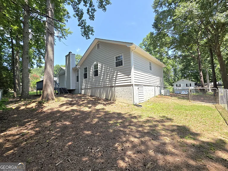 232 Hampton Dr — Photo 7