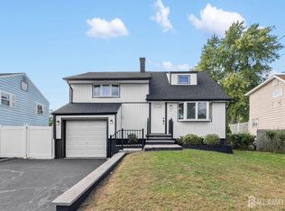 11 Brookside Ct, Colonia, NJ 07067