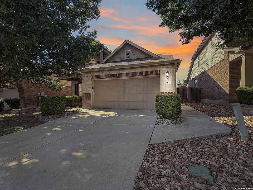 1st image of 584 SADDLEHORN WAY