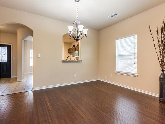 4th image of 4904 Hilre Dr