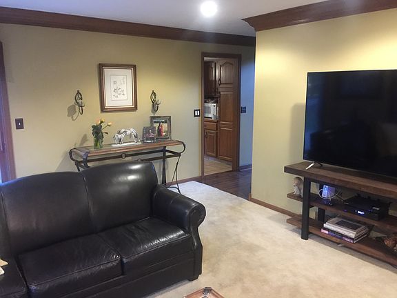 3rd image of 32850 Meadowlark Way