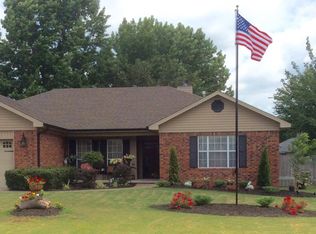 21 Stonewall Dr, Jacksonville, AR 72076