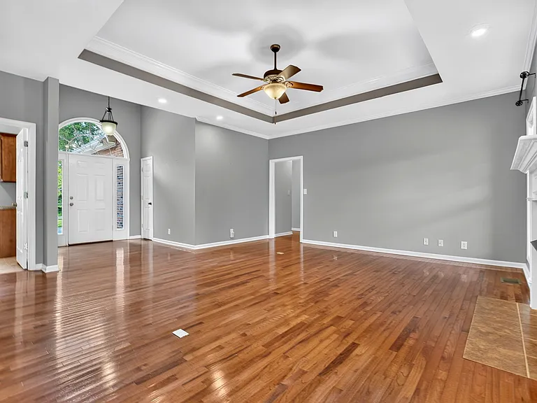 2410 Dunbar Rd — Photo 6