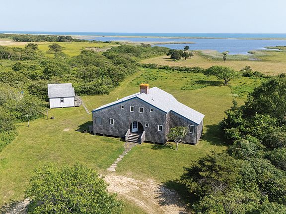 4th image of 36-38 Black Point Rd