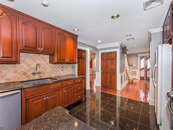 4th image of 36 Hibernia Rd