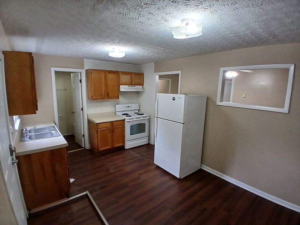 1st image of 2808 S Brotherton St #2