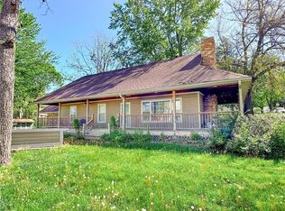 407 W 2nd St, Maryville, MO 64468