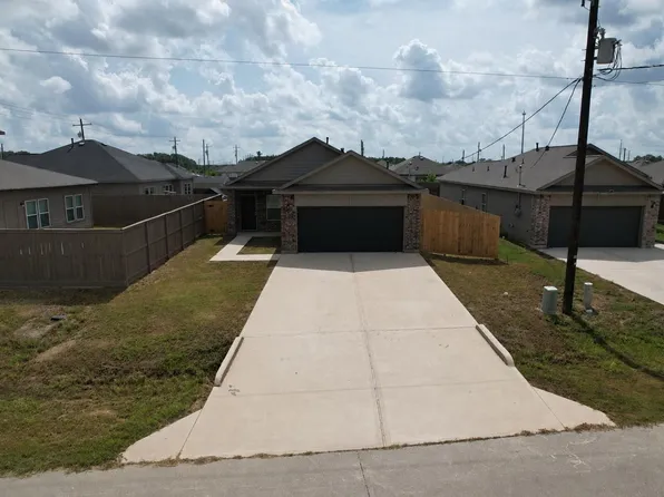 31 Road 5102b, Cleveland, TX 77327