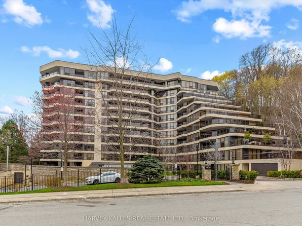 3900 Yonge St #201, Toronto, ON M4N 3N6