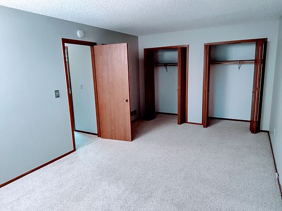 3rd image of 5673 Brandlwood Ct