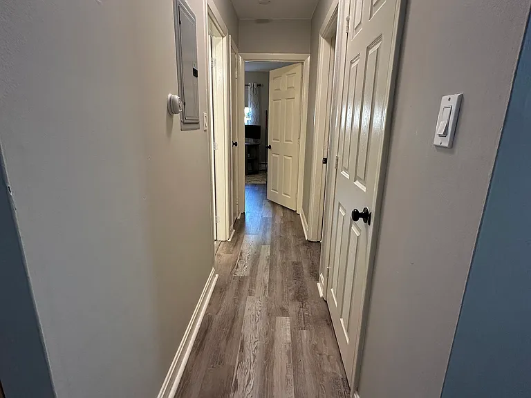 10 Crescent Dr #3 — Photo 5