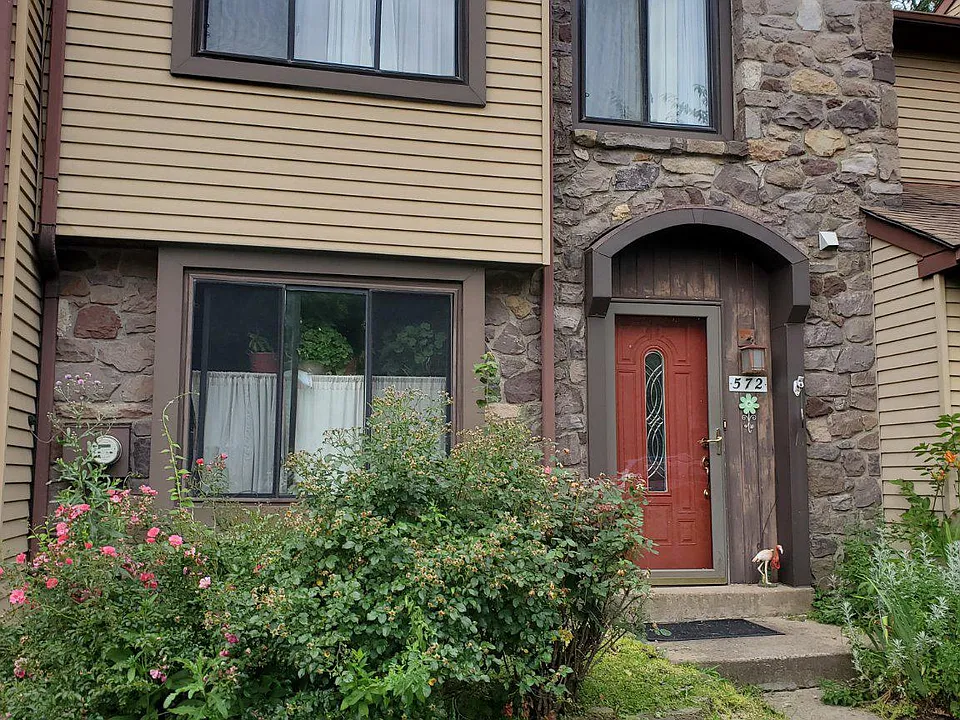 572 Atwood Ct
