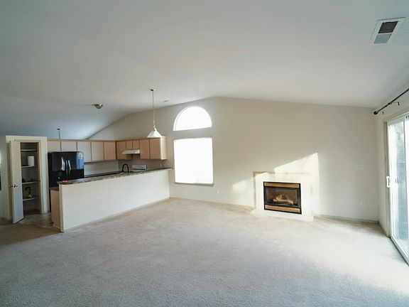 5th image of 16901 SE 6th St