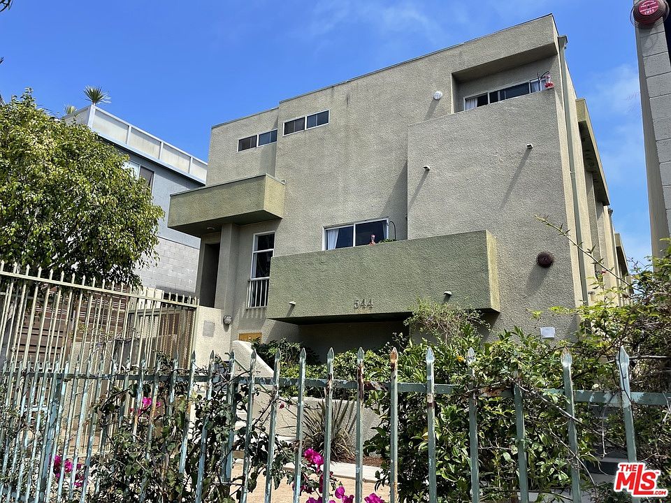 1st image of 544 Rose Ave