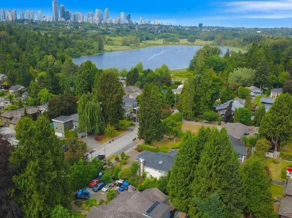 5512 Buckingham Ave, Burnaby, BC V5E 2A1