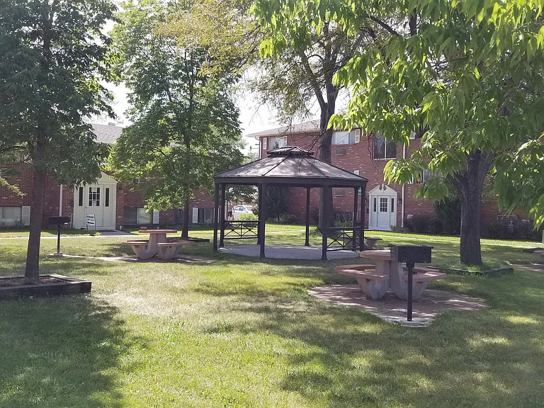 Apartments for Rent — Photo 16
