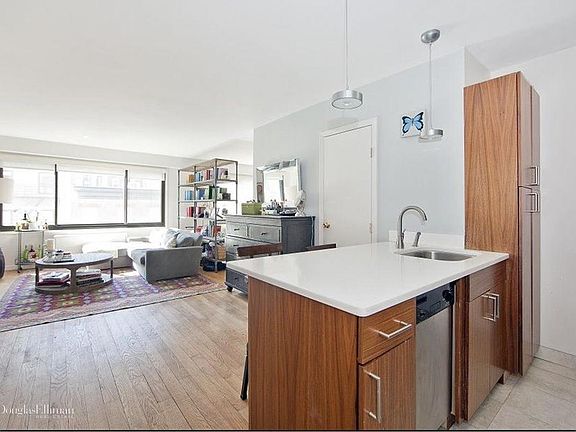 3rd image of 188 7th Ave #4J