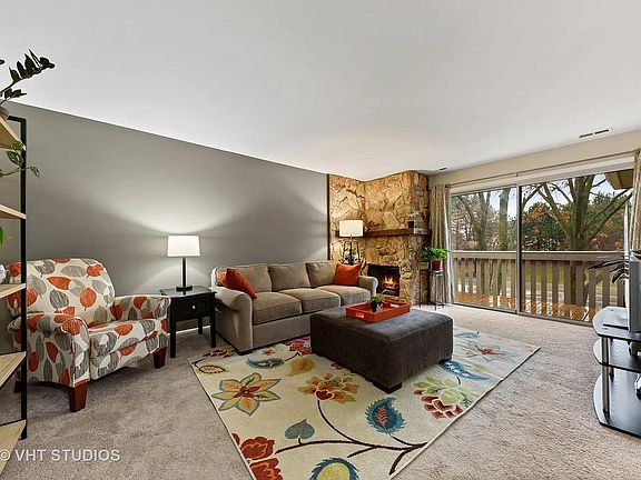 4th image of 1305 Cromwell Ct #75