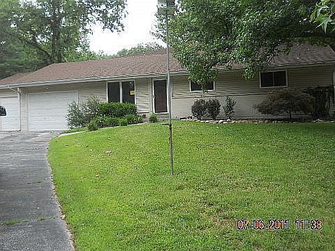 1st image of 15 Carter Ct