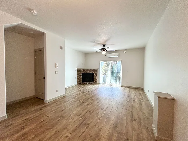 Edy Road Townhomes — Photo 4