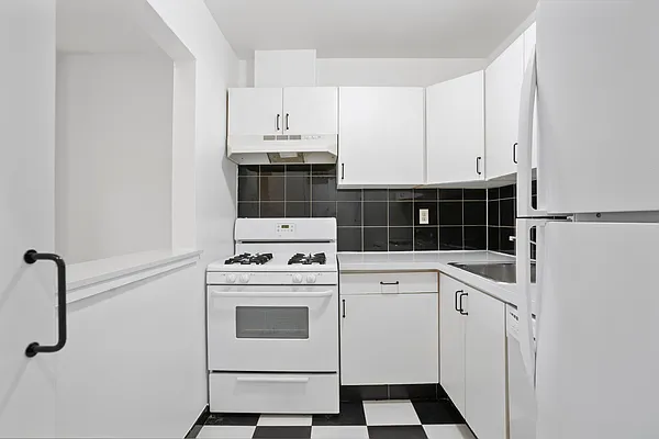 Sold by Douglas Elliman | media 4