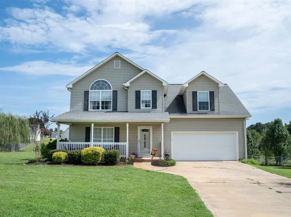 320 Candor Ct, Boiling Springs, SC 29316