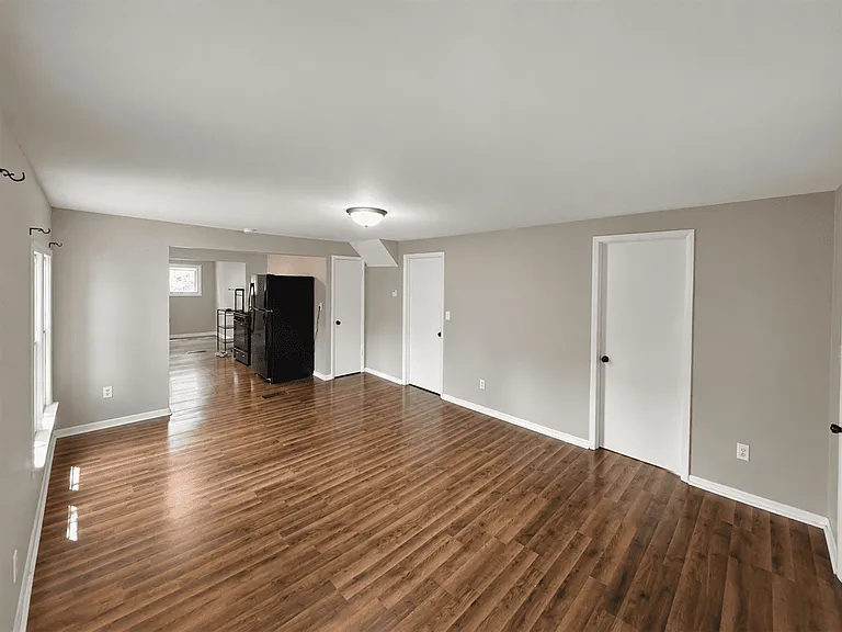 4918 Pleasant Grove Rd — Photo 4