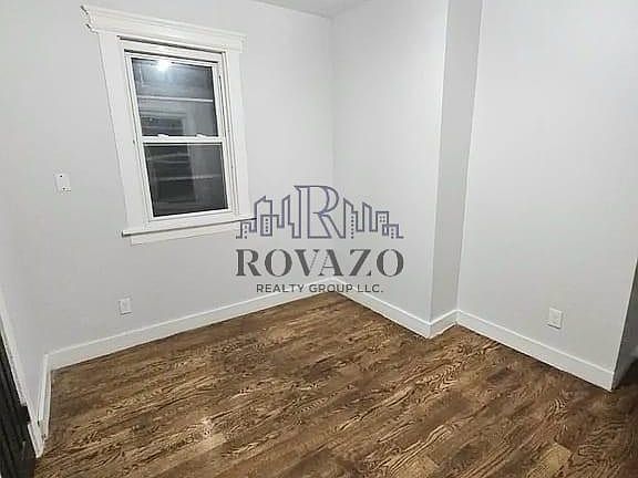 5th image of 277 S Clinton St #2R-A