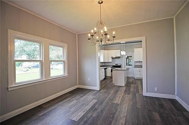 3 bed, 2.0 bath, 1681 sqft, $1,900 — Photo 4