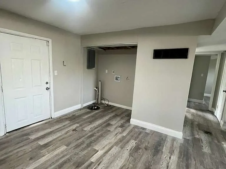1308 Red River Dr — Photo 14