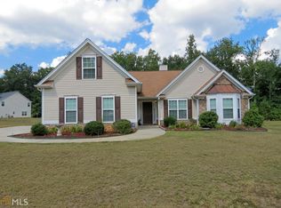 214 Sandstone Dr, Hampton, GA 30228