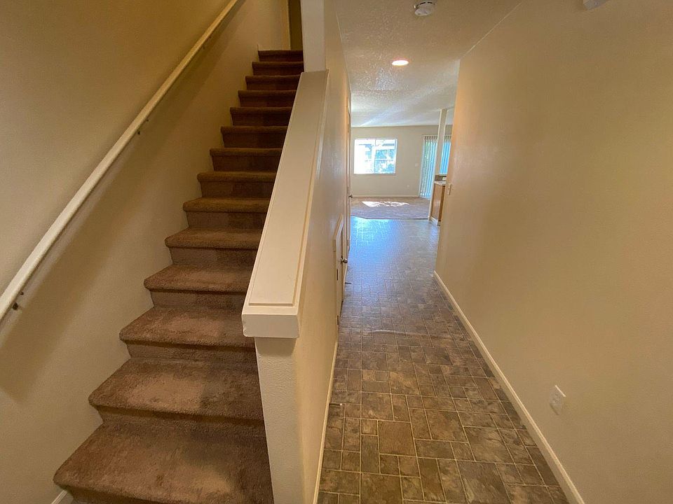 424 Catron St N, Monmouth, OR 97361 Zillow