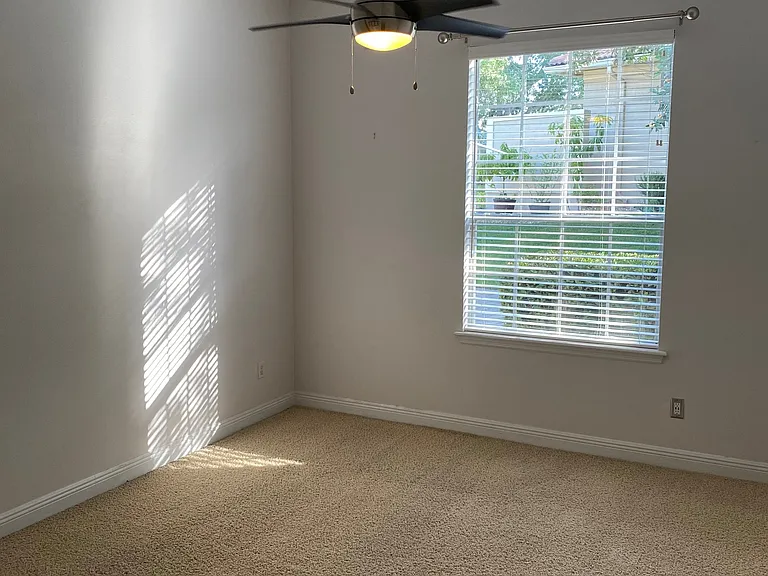2204 Kettle Dr — Photo 25