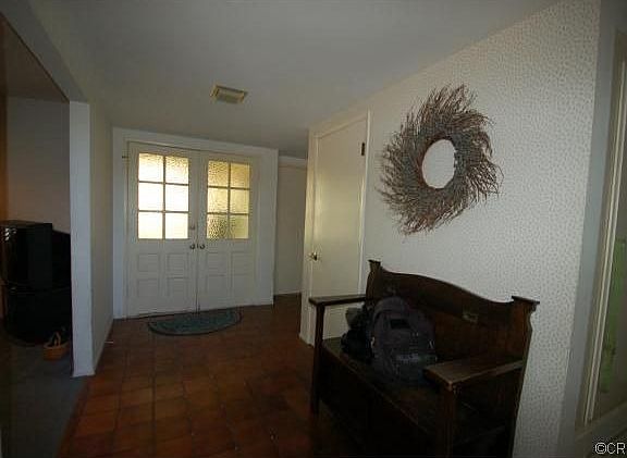 3rd image of 1017 Ashford Dr