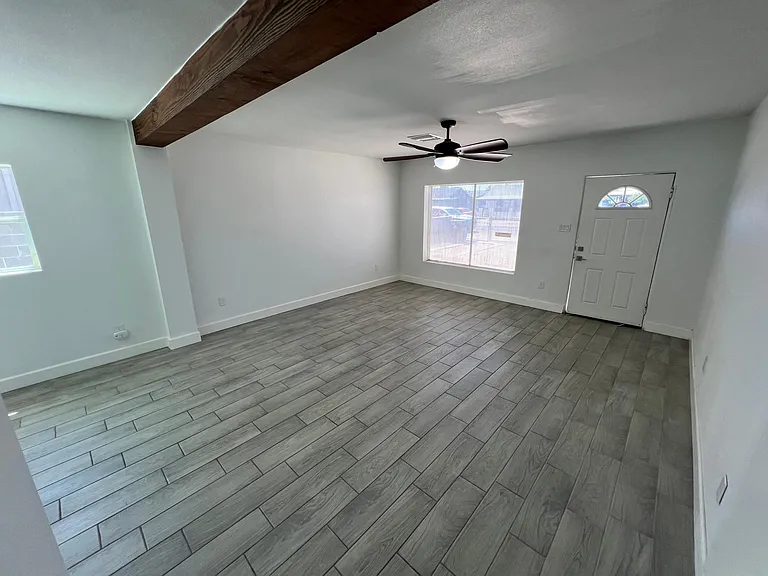 382 W Cocopah St — Photo 6
