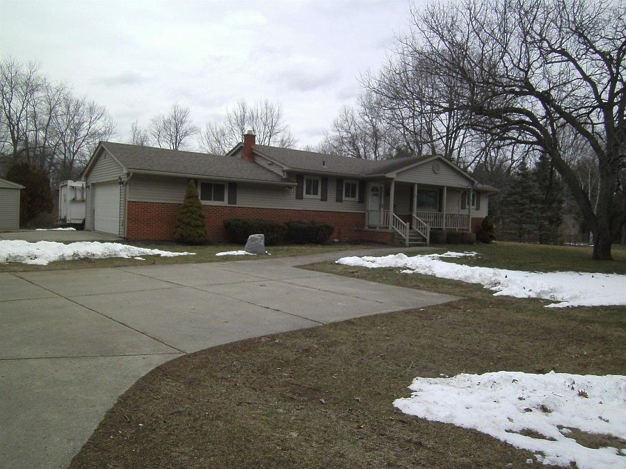 3651 E Coon Lake Rd, Howell, MI 48843 Zillow