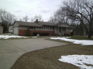 3651 E Coon Lake Rd, Howell, MI 48843