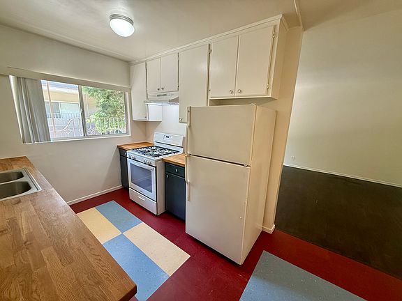 Range and refrigerator