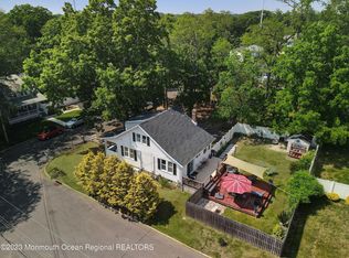 30 Lake Blvd, Aberdeen, NJ 07747