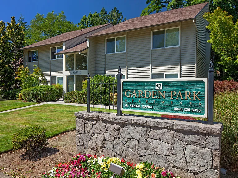 Garden Park Apartments — Photo 19