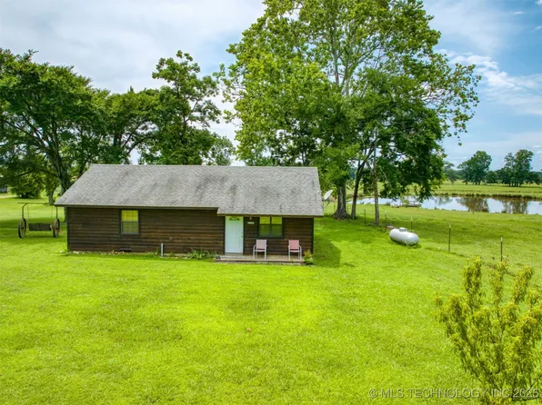 447 Pink Gladiola Rd, Broken Bow, OK 74728