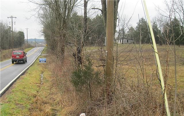 2nd image of 5757 Cainsville Rd