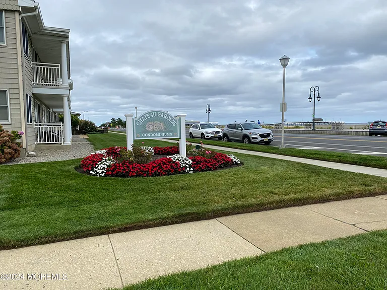 205 Ocean Ave #27 — Photo 11