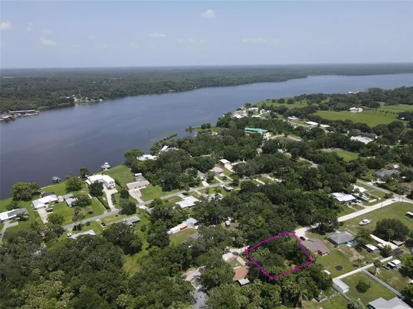1622 Palm St #39, Deland, FL 32720