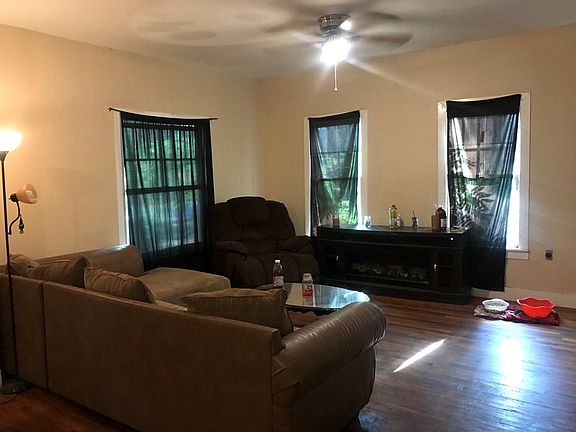 5th image of 715 Ellis Ave
