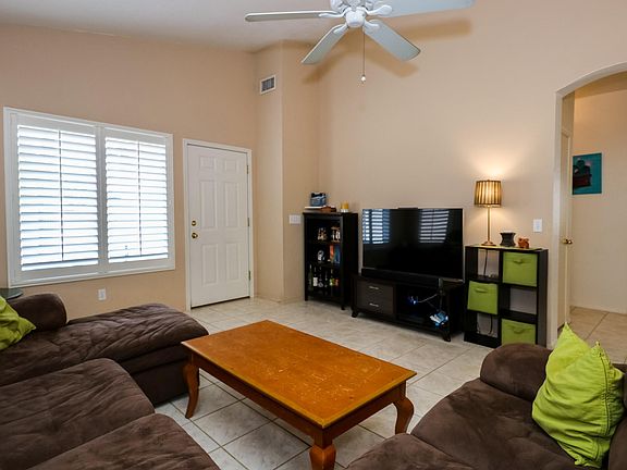 5th image of 7626 S Trumpet Vine Ave